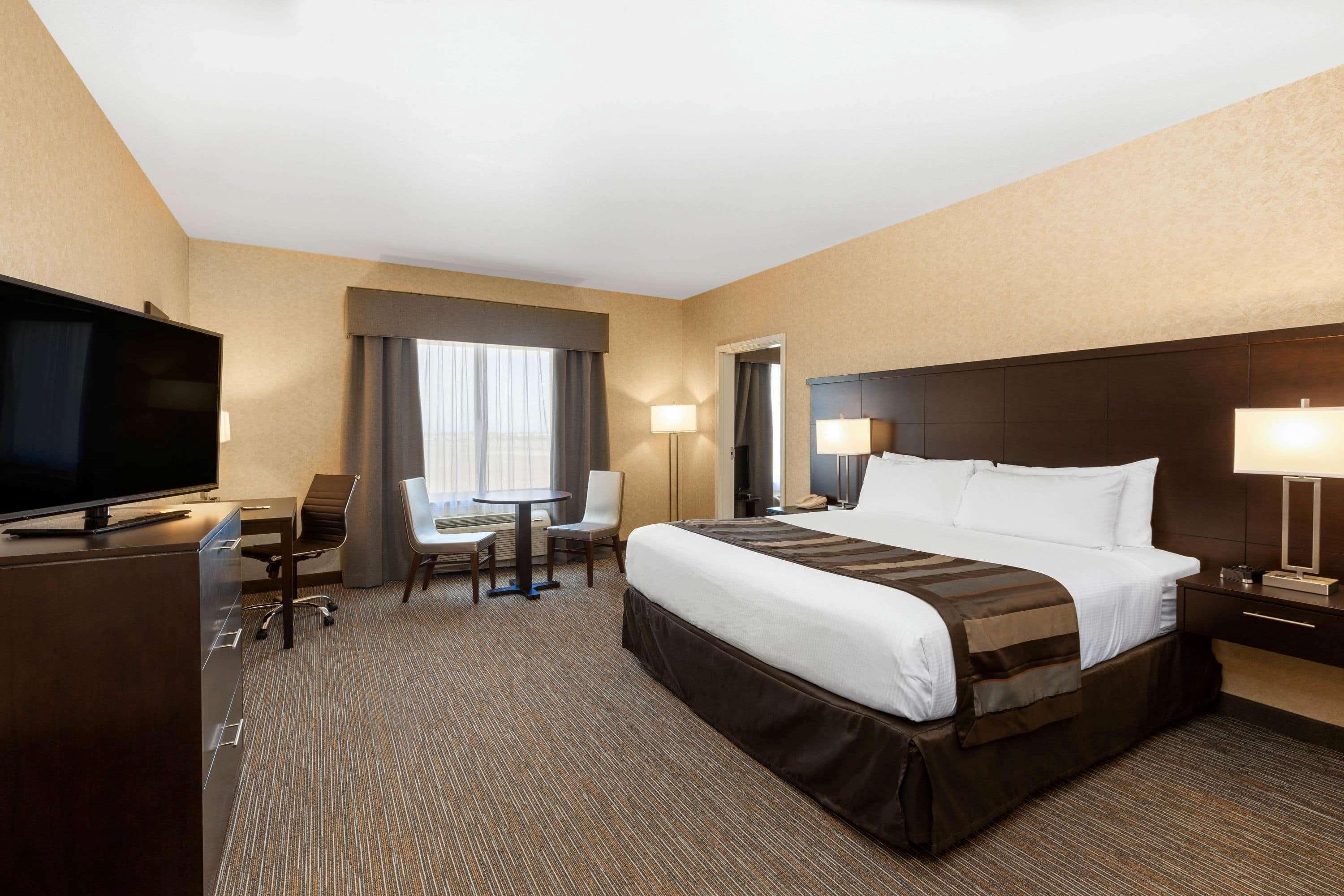 Wingate By Wyndham Moses Hotel 3*